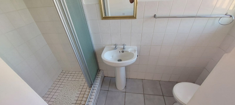 4 Bedroom Property for Sale in Wavecrest Eastern Cape